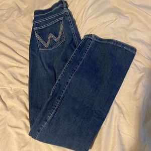 Wrangler Q-baby boot cut. Size 1/2x32